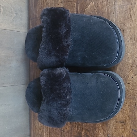 EUC Lamo Black Suede Faux Fur Slip On Slippers Women's Medium - Picture 6 of 9